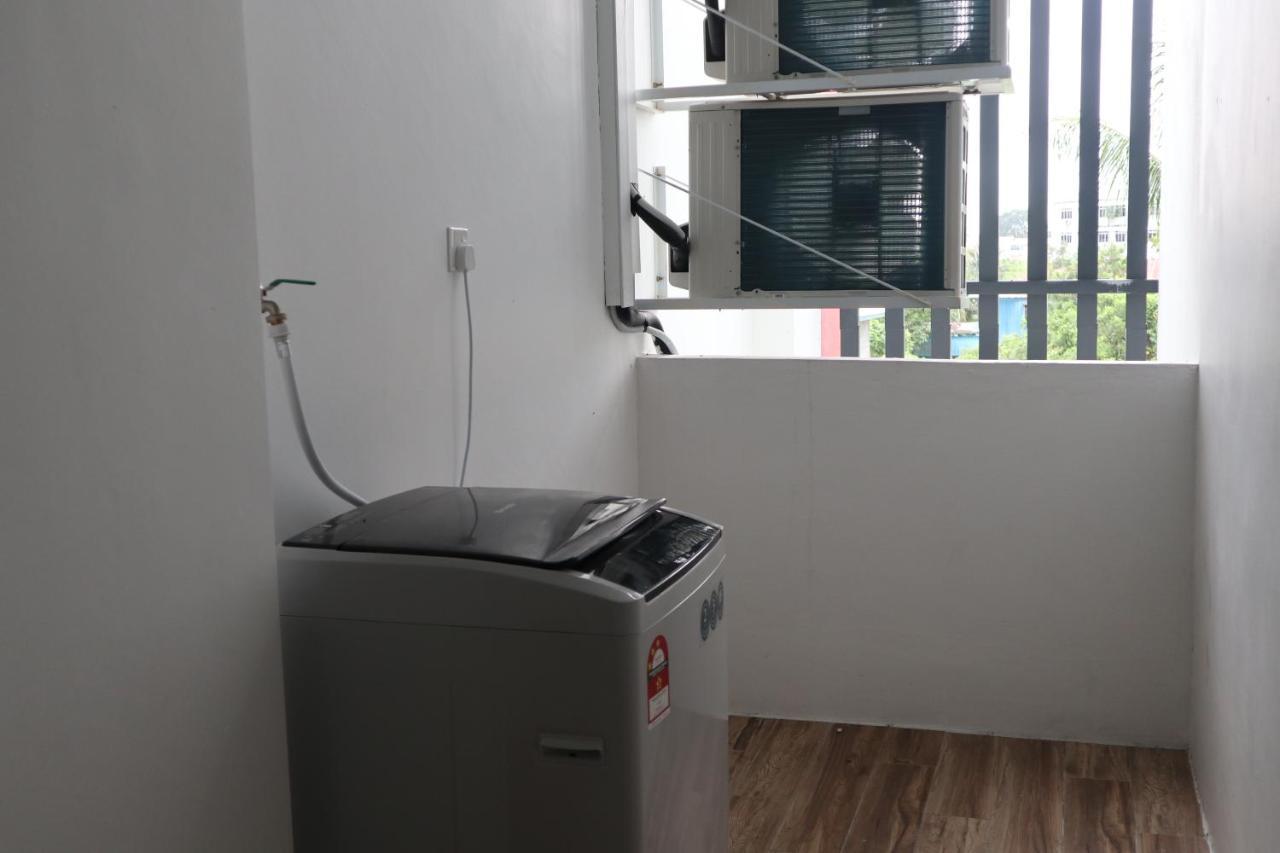 Zen66 @ Roxy Serviced Apartment クチン エクステリア 写真